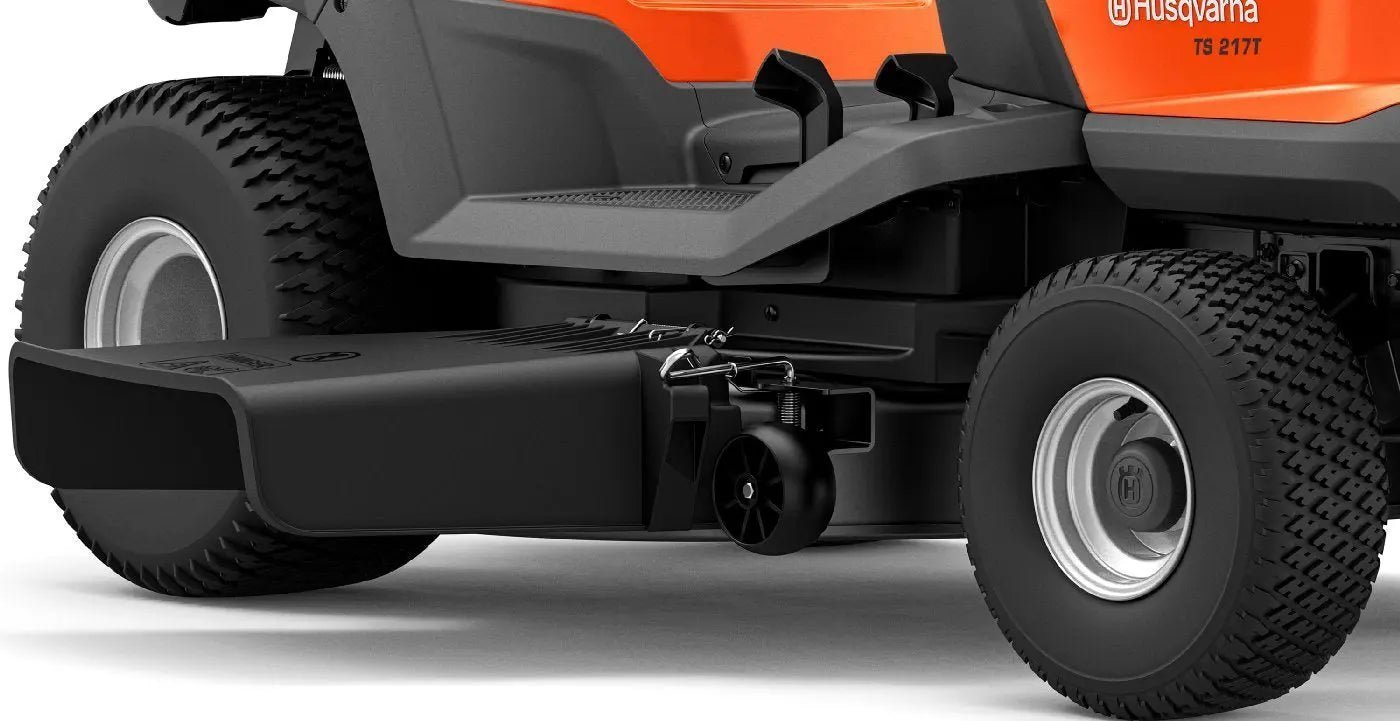 Husqvarna TS 217T Rasentraktor, 108 cm Schnittbreite, V-Twin Motor, Hydrostat, Seitenauswurf & Mulchfunktion Husqvarna TS 217T Rasentraktor, 108 cm Schnittbreite, V-Twin Motor, Hydrostat, Seitenauswurf & Mulchfunktion – Bild 1