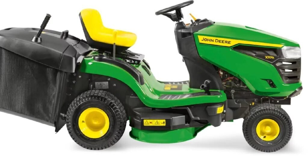 John Deere Rasentraktor X117R, 92 cm Schnittbreite, 17,5 PS, Hydrostat, 300 L Fangkorb