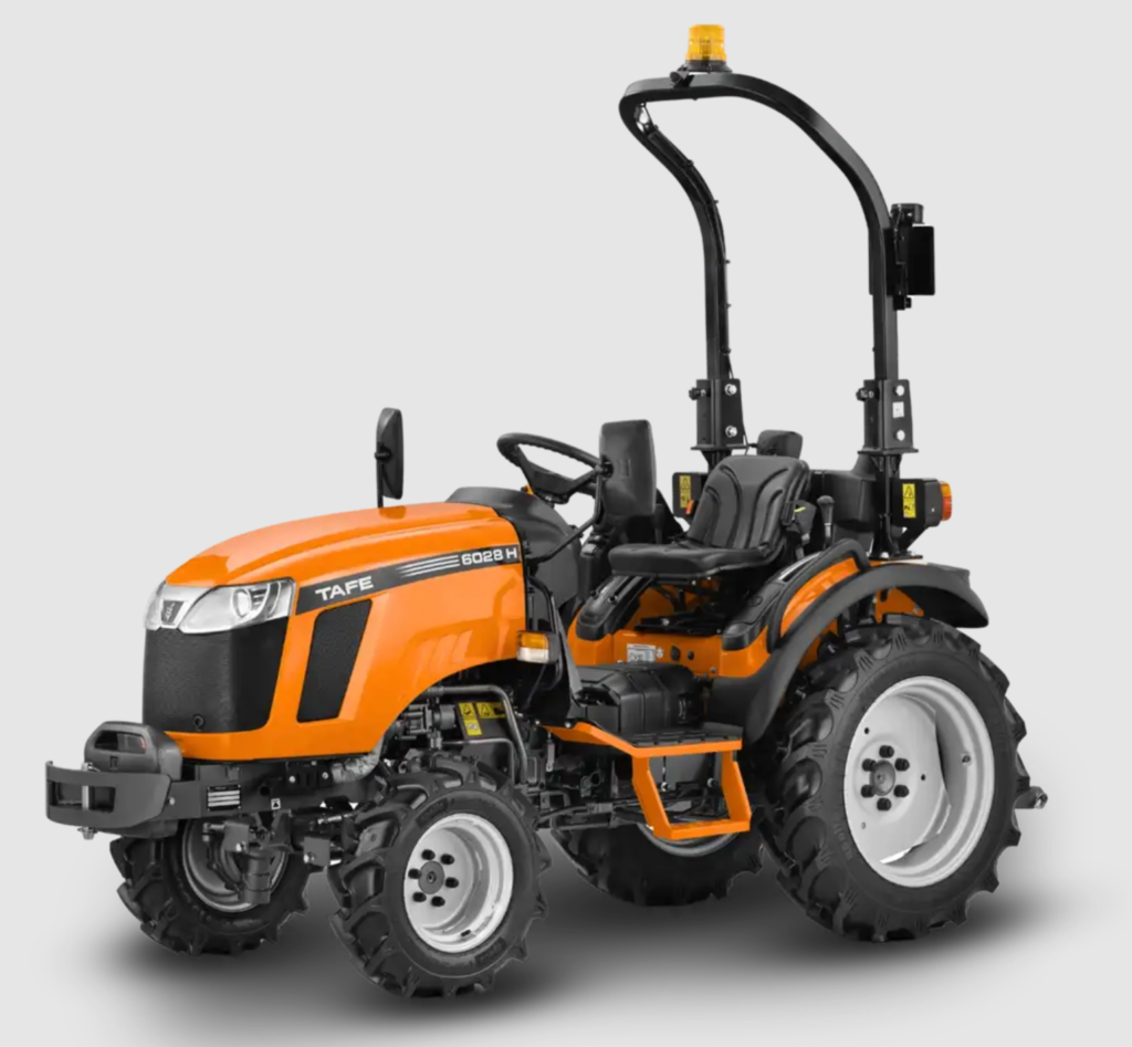 TAFE 6028H Kleintraktor 24,5 PS Diesel – Hydrostat Allradtraktor mit Mitsubishi Motor & Zapfwelle