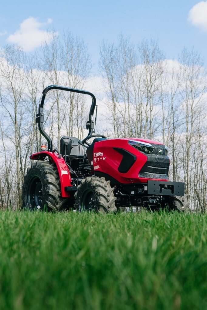 TYM F50RN Kompakttraktor 49 PS Diesel – Schaltgetriebe Kleintraktor mit 1500 kg Hubkraft