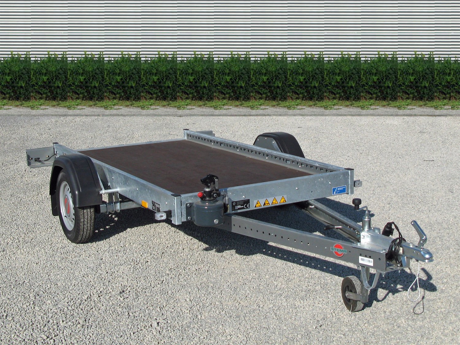 STEMA WOM XT 750 STS O1 7.5-25-13.1 Ungebremster Absenkanhänger STEMA WOM XT 750 STS O1 7.5-25-13.1 Ungebremster Absenkanhänger